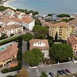 Trilocale Giglio - Zona Mare Con Terrazza, Clima E Posto Auto 公寓 *