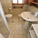 Trilocale Giglio - Zona Mare Con Terrazza, Clima E Posto Auto