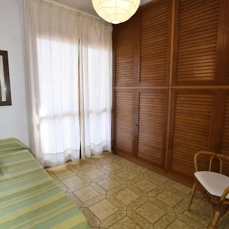 Trilocale Giglio - Zona Mare Con Terrazza, Clima E Posto Auto