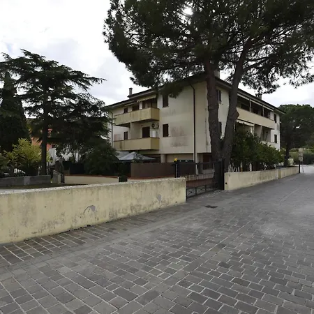 Trilocale Giglio - Zona Mare Con Terrazza, Clima E Posto Auto Διαμέρισμα *