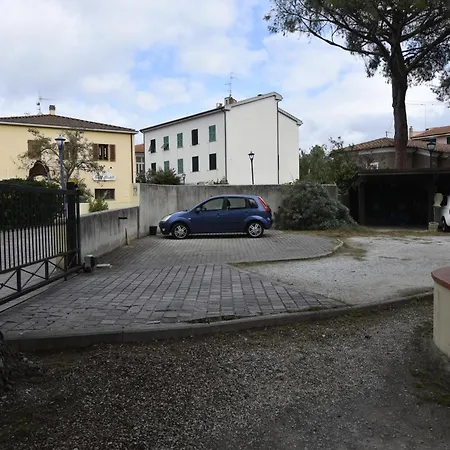 Trilocale Giglio - Zona Mare Con Terrazza, Clima E Posto Auto *