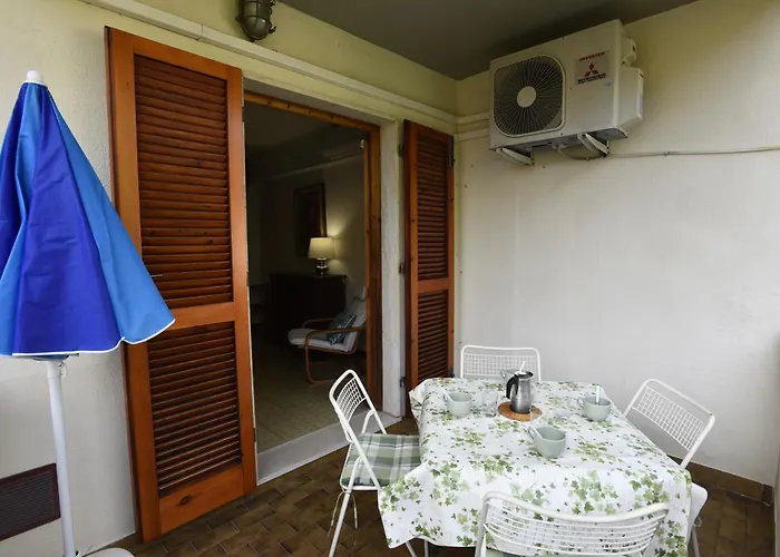 Trilocale Giglio - Zona Mare Con Terrazza, Clima E Posto Auto Marina di Campo