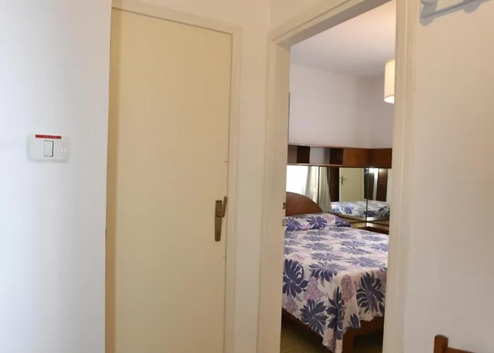 Trilocale Giglio - Zona Mare Con Terrazza, Clima E Posto Auto *