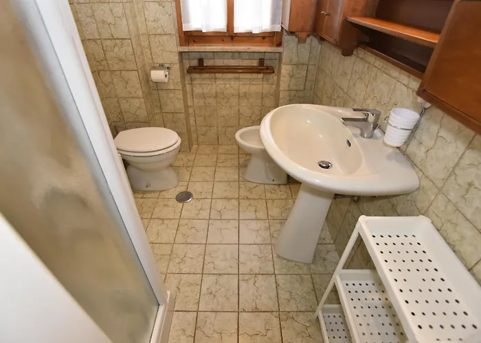 Trilocale Giglio - Zona Mare Con Terrazza, Clima E Posto Auto