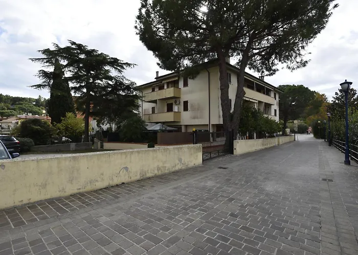 Trilocale Giglio - Zona Mare Con Terrazza, Clima E Posto Auto Appartamento *