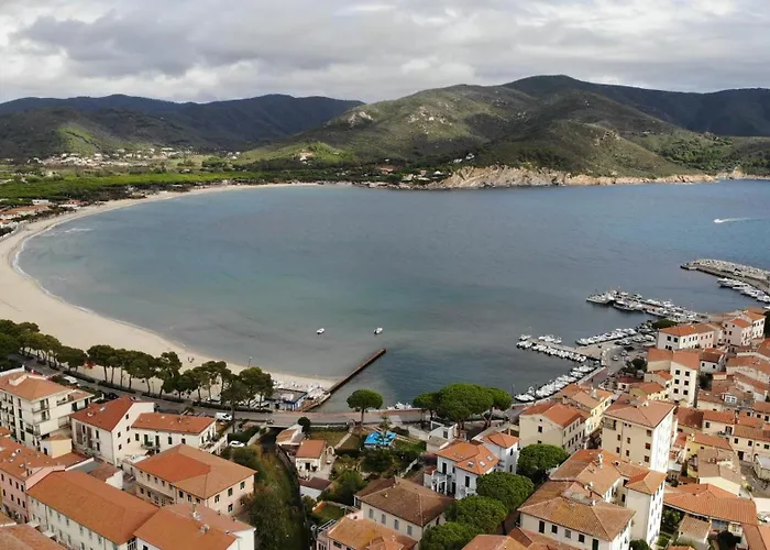 Trilocale Giglio - Zona Mare Con Terrazza, Clima E Posto Auto Appartamento