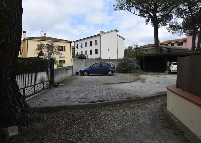 Trilocale Giglio - Zona Mare Con Terrazza, Clima E Posto Auto *