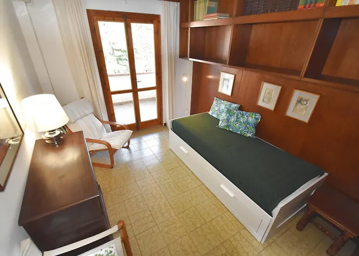 Appartamento Trilocale Giglio - Zona Mare Con Terrazza, Clima E Posto Auto Marina di Campo