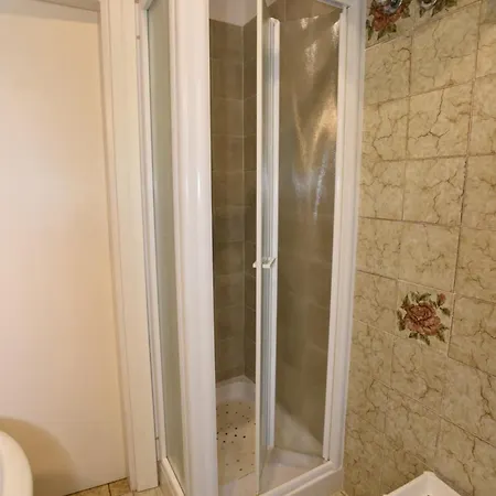 Appartamento Trilocale Giglio - Zona Mare Con Terrazza, Clima E Posto Auto Marina di Campo
